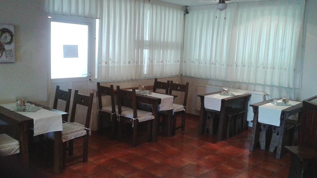 La Quinta Hotel 2*